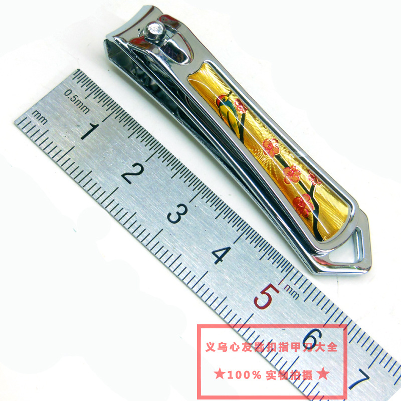 712 medium-sized gold rubber flat nail clippers, night market, street stall, two-yuan store, shopping mall, small supermarket, department store wholesale Application Scenario