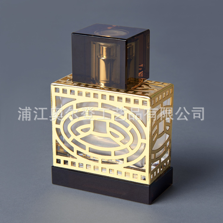 茶色水晶工艺品按压喷雾香水瓶20ml定做金属镶嵌玻璃精油瓶子定制