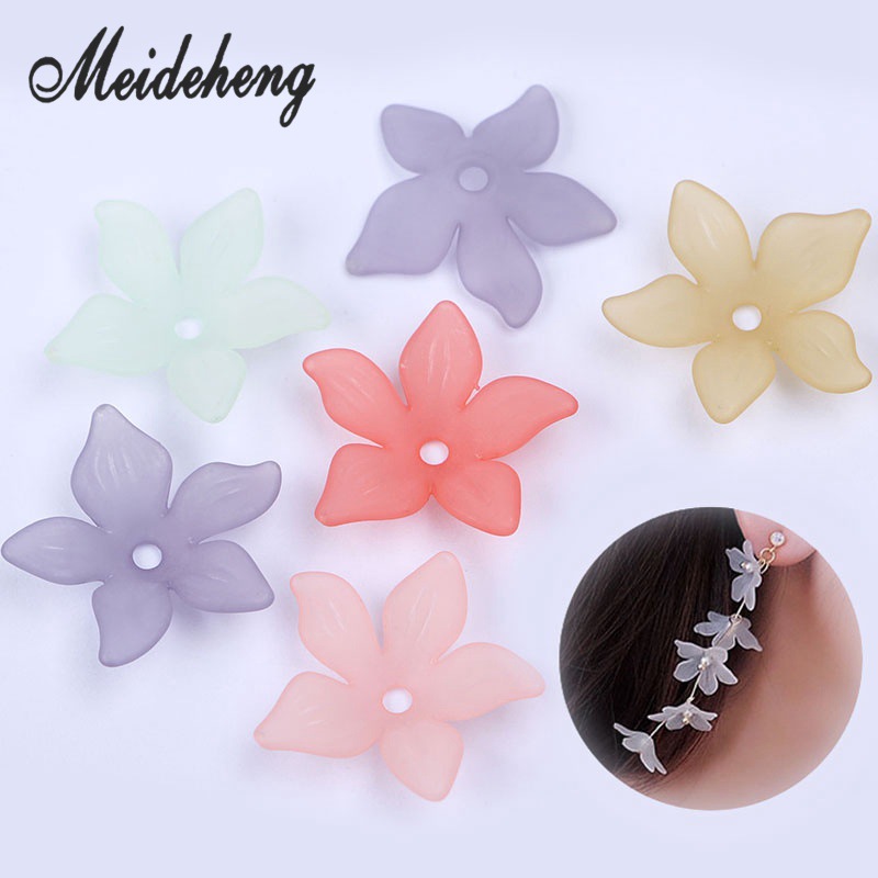 Factory direct sales of 22mm mid-hole five-petal flower Korean-style bride headwear flower acrylic scattered beads ancient-style hairpin accessories