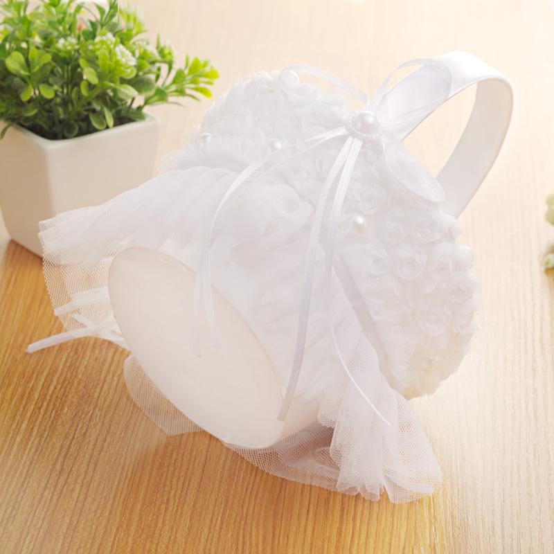 Wedding products, wedding products, wedding products, wedding products, Western-style creative wedding products, bride's hand-held flower basket, lace lace, flower girl's flower basket, small wedding supplies wholesale Application Scenario
