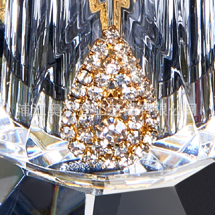 Donghai Crystal Middle East Perfume Bottle, 30ml Essential Oil bottle, Heart-shaped essence bottle, Aromatherapy bottle, Air outlet Perfume bottle Specification image