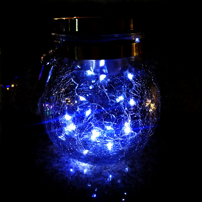 Cross-border outdoor solar glass bottle lamp, street lamp, copper wire lamp, crack solar outdoor special decoration, camping Application Scenario