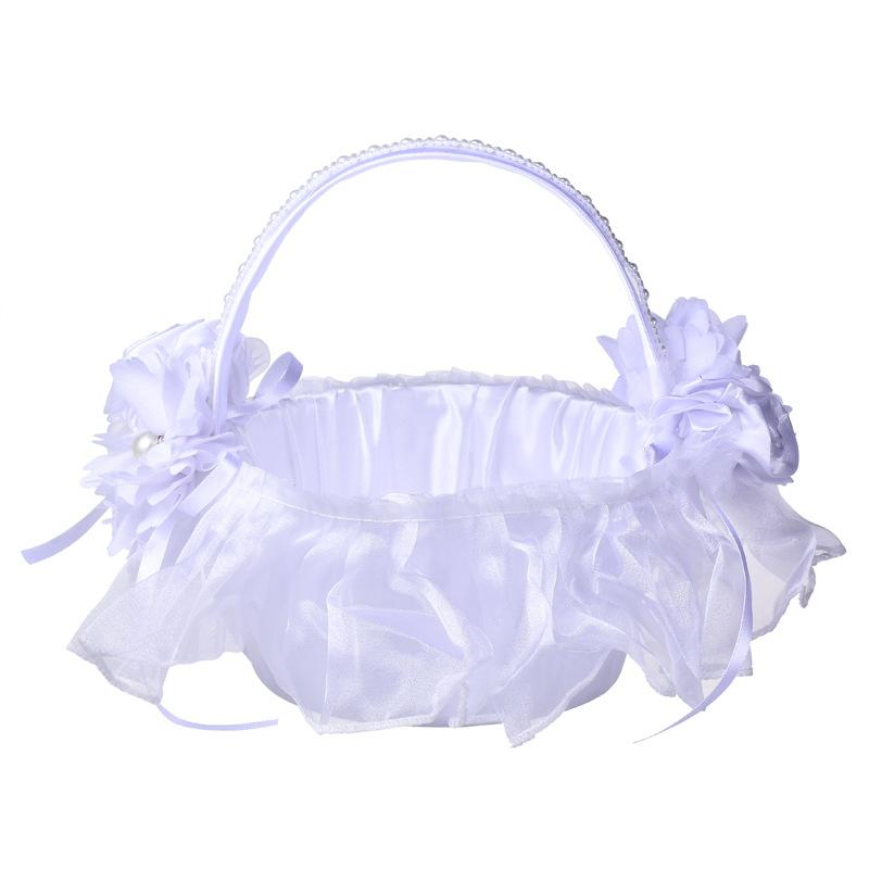 European and American creative wedding lace flower baskets, white bride flower girls scattering flowers, small flower baskets, wedding supplies wholesale Application Scenario