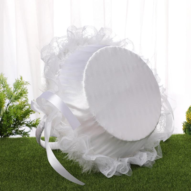 Wedding products, wedding products, wedding products, wedding products, wedding products, Western-style bamboo woven large flower baskets, Chinese wedding props, flower girls, bridesmaids scattering flowers, lace trim baskets, wedding supplies Application Scenario