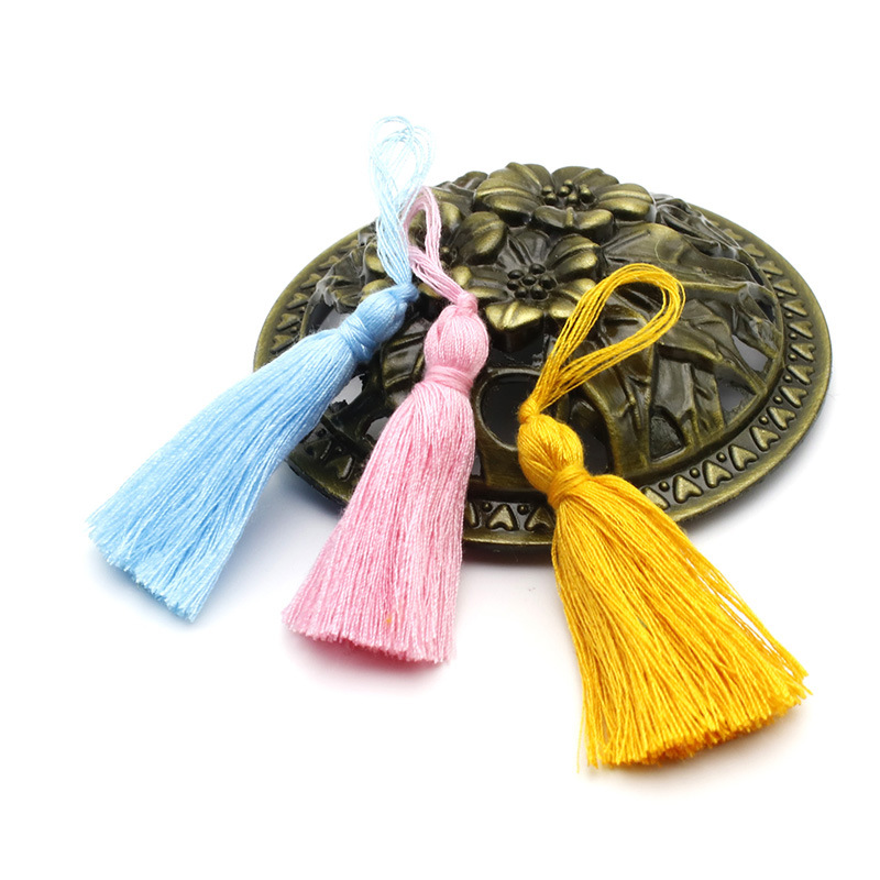 Spot Antique Tassel Hanging Tassel Polyester Cotton Cotton Thread Clothing Decoration Tassel 3.5Cm Tassel Long Small Tassel Wholesale Customization Application Scenario