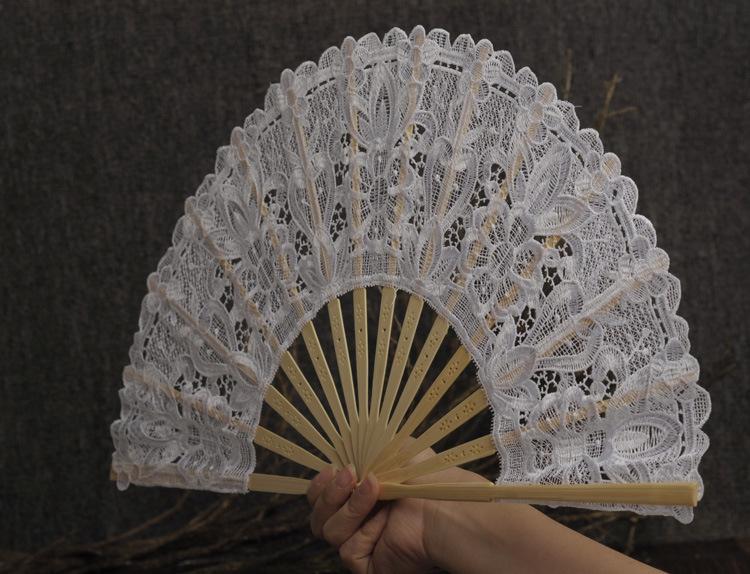 Creative new lace fans, white cotton fabric hollowed-out folding fans, performance fans, decorative fans, wedding supplies wholesale undefined