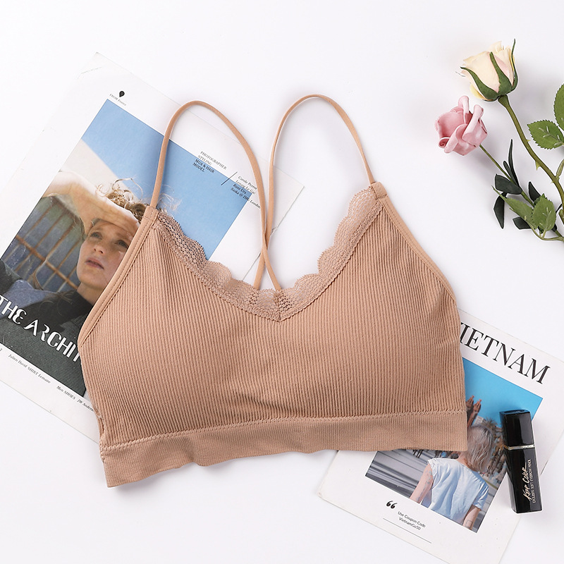 New seamless lace threaded beauty back, chest wrap, fine shoulder strap, comfortable and breathable, thick chest pad, gathering sports halter top undefined