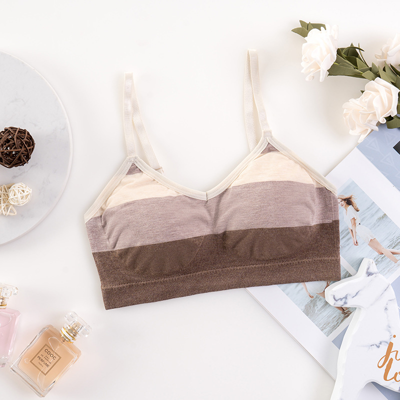 The new seamless pure cotton shea butter moisturizing lining fabric is comfortable, fashionable, and suitable for both back and chest wrapping. It is versatile and adjustable for women undefined