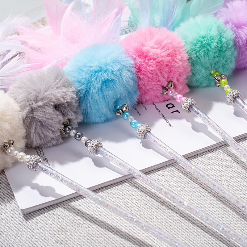 The new handmade plush ball bell Fairy cat ticker stick can be detachable a dual-purpose cat ticker and a hair replacement details Picture