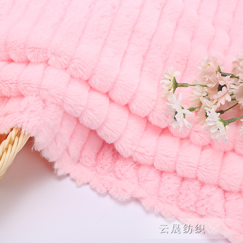 Customized super soft all-polyester cut-pit plush fabric, single-sided cut-pit plush fabric, pp plush, PV plush home wear and home textile fabric undefined