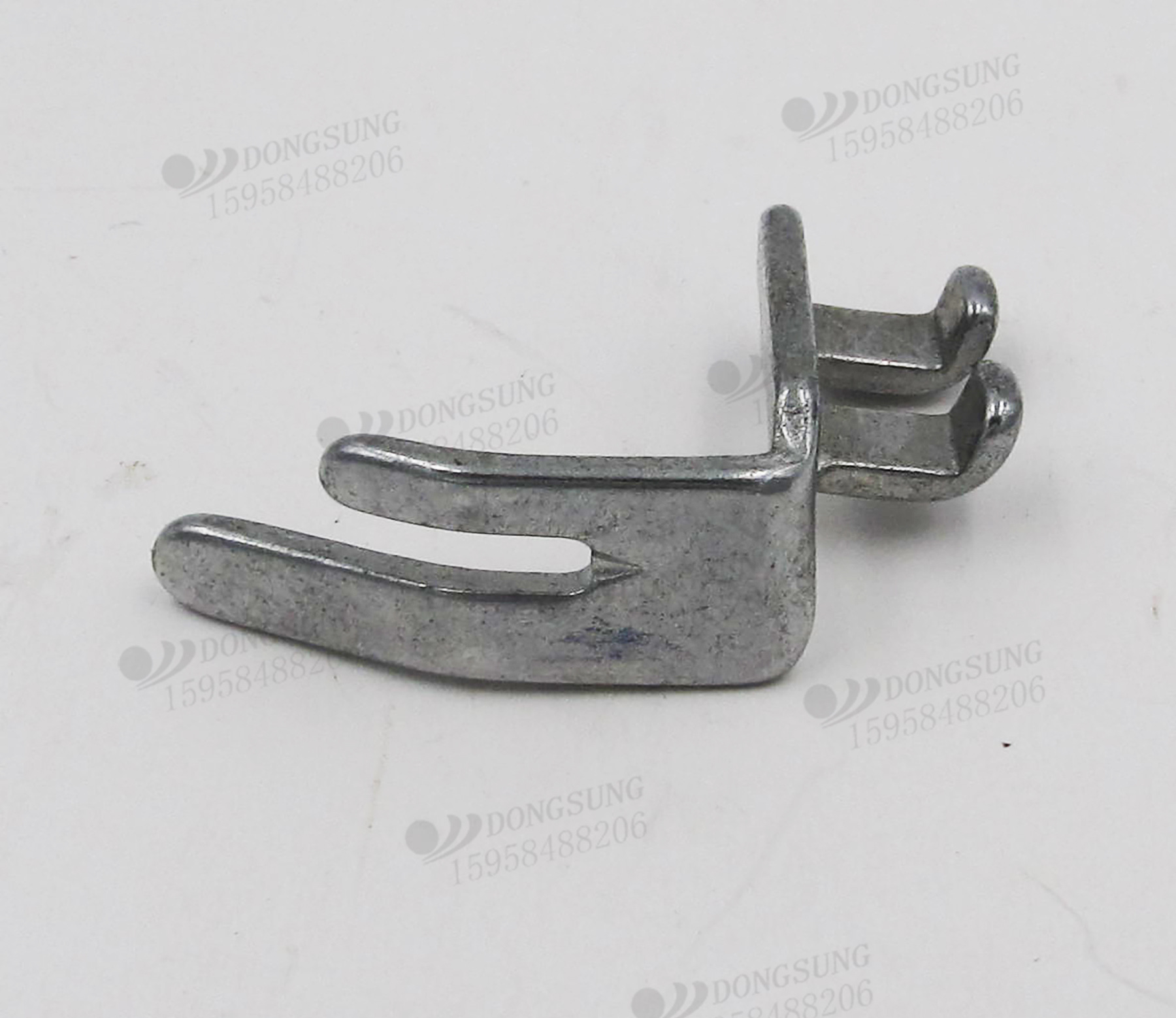 老式/家用/脚踩/脚踏 缝纫机铁压脚 蝴蝶/飞人/蜜蜂 缝纫机均可用白底实物图