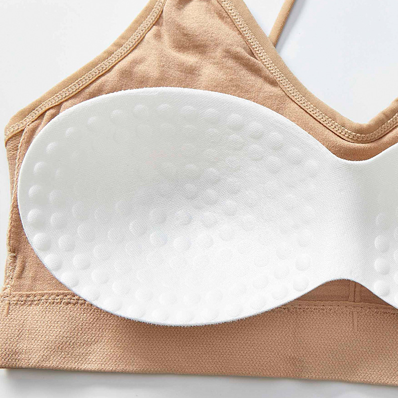 Threaded halter, beautiful back, chest wrap, fine shoulder strap, comfortable and breathable, solid-color underwear with chest pad, women's vest without steel ring Application Scenario
