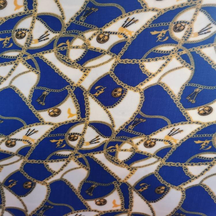 The color-printed series is sold directly by the manufacturer with a large amount of stock. We undertake wholesale and retail of luggage materials Item Picture