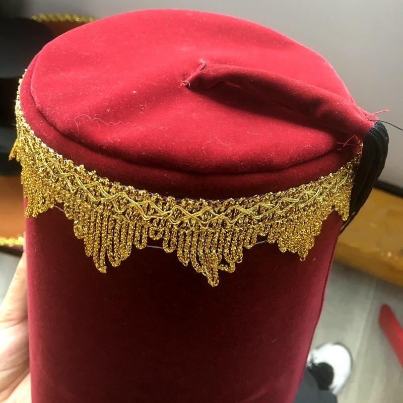 Custom-made hats with tassels, horse-riding hats for export to Turkey, various festival hats, and etiquette hats for foreign trade and export
