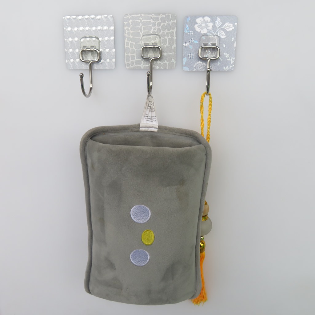 Non-drilling, strong, traceless large hook, stainless steel large curved hook, strong load-bearing capacity, no rust, sticky hook, kitchen large hook Application Scenario