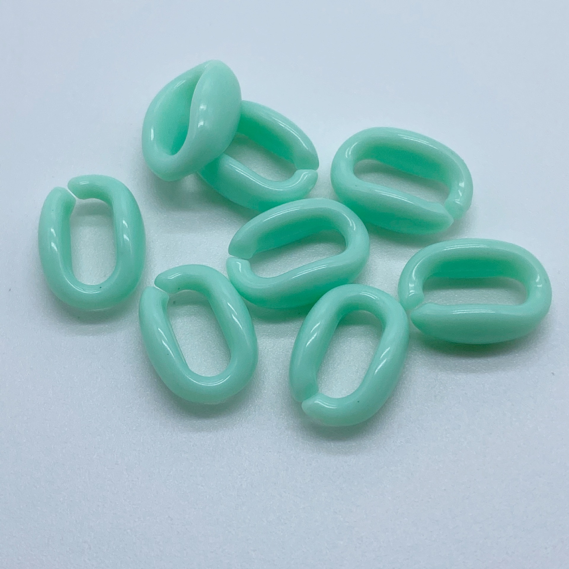 Factory direct sales of acrylic spring-colored chain buckles, versatile for making bag straps, diy for making headwear, hair strings and beads undefined