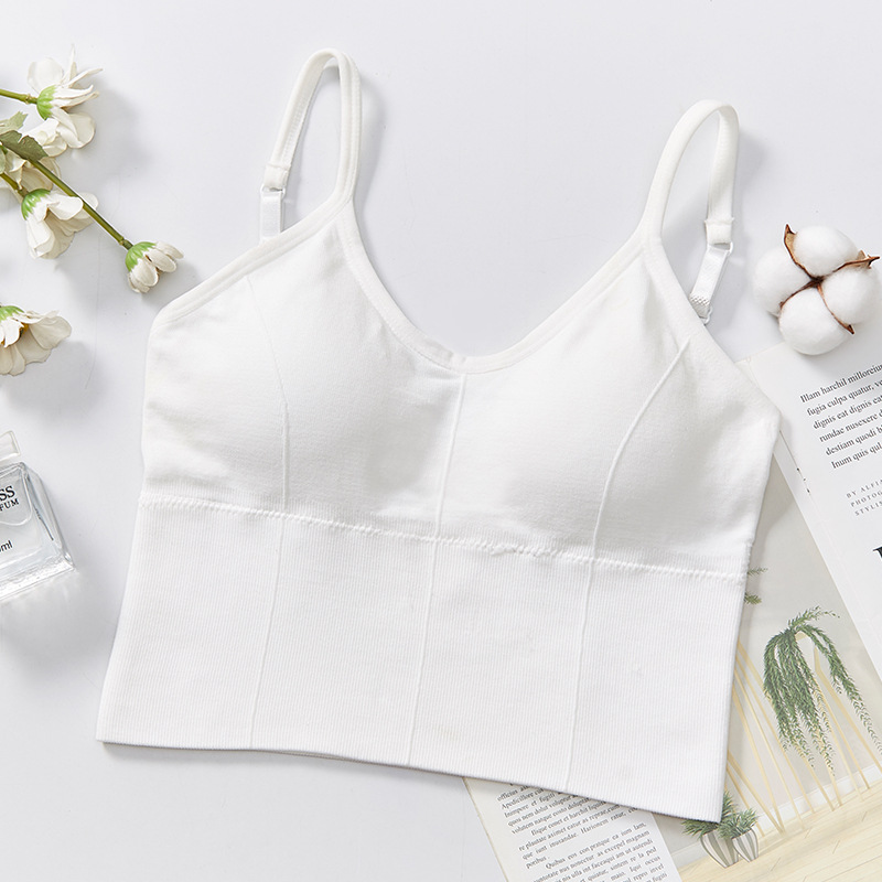 The same U-shaped beauty back-hugging, strapless and body-hugging yoga sports vest and women's halter bra as the Internet celebrity Kaka undefined