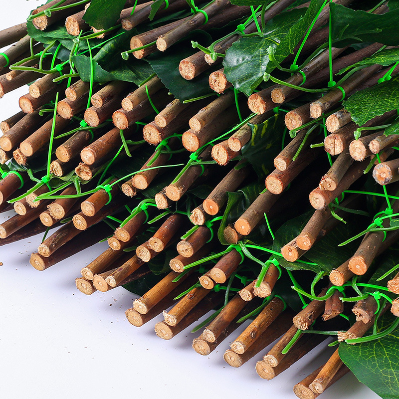 Wholesale of artificial fence leaves, outdoor wooden fences, plant courtyard enclosures, decorative telescopic wooden fences and railings Specification image