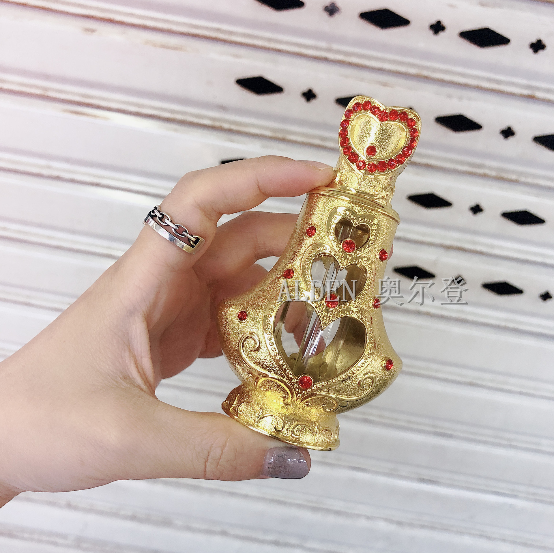 Middle East Dubai diamond-encrusted essential oil bottle straight tube sub-bottle love perfume empty bottle