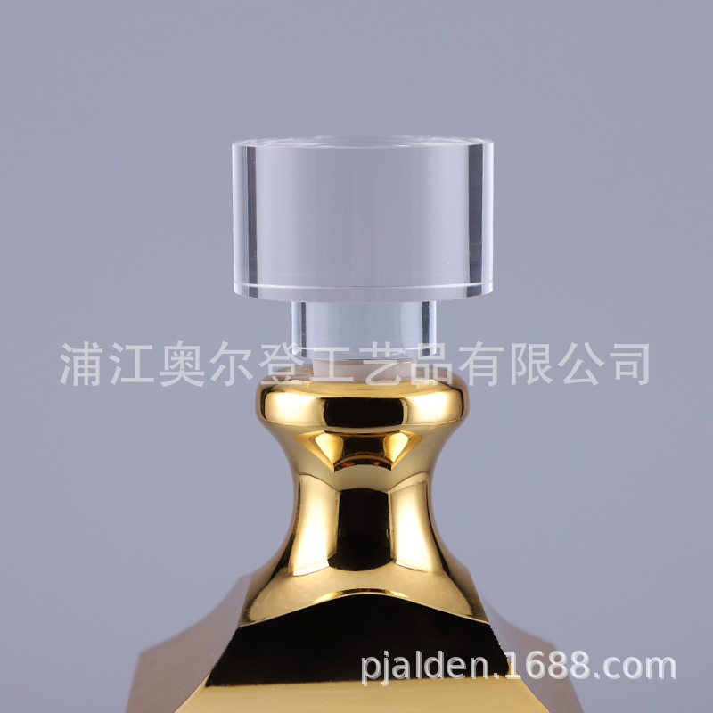 Factory direct sales and wholesale of perfume bottles, agarwood essential oil droppers, essential oil bottles, small empty bottles, and high-end droppers Application Scenario