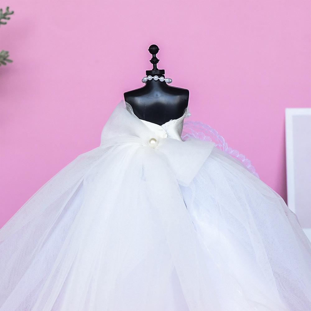 Creative wedding dress models, birthday gifts, girls' gifts, graduation gifts for students, ins ornaments, diy handicrafts Application Scenario