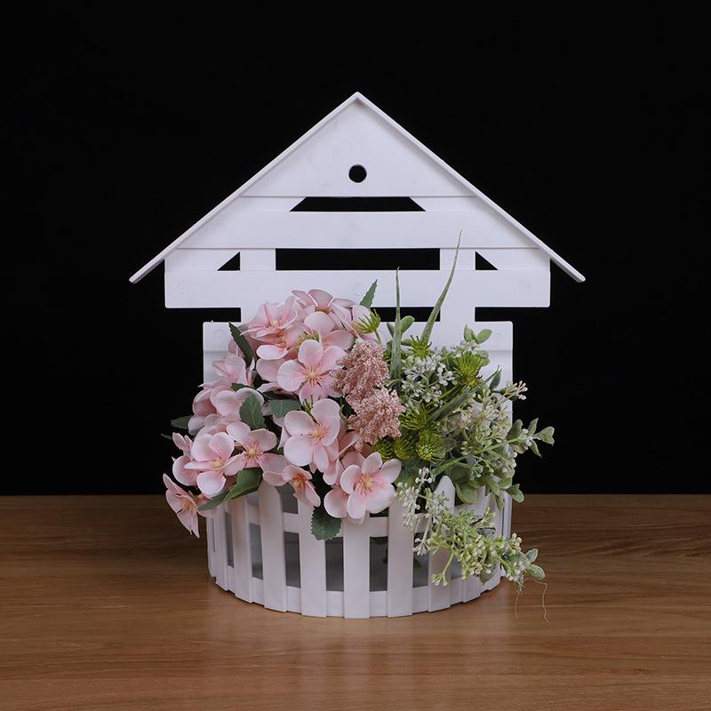 悬挂式吊盆花盆挂墙栅栏花盆壁挂花盆墙花盆创意壁挂仿真花艺塑料产品图