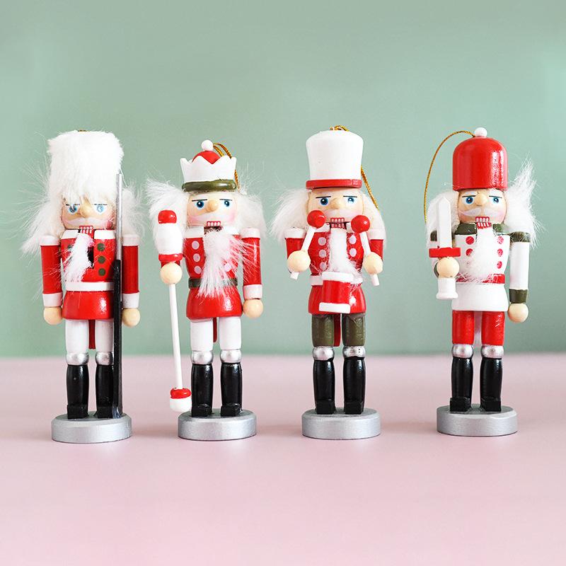 Nutcracker creative puppet 13CM Christmas decoration pieces 10 yuan pattern stall source of wooden handicrafts