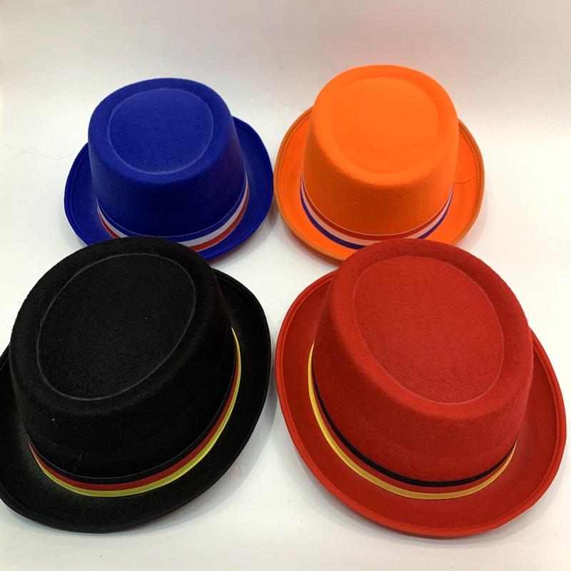 The monochrome gift hat of Zorro Jr. for the presidential election campaign is a flat-topped hat with ribbons featuring the flags of the three countries Item Picture