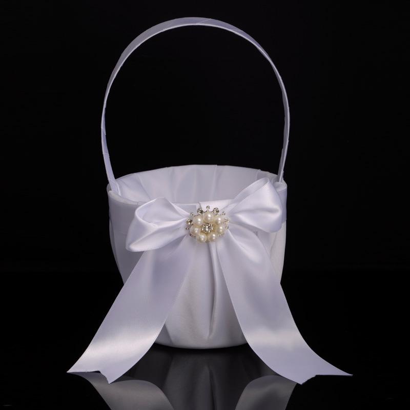 Wedding products: Western-style creative wedding flower basket rings, pillowcase set, sign-in book, sign-in pen, wine glass, knife and spatula, 6-piece set of wedding supplies undefined