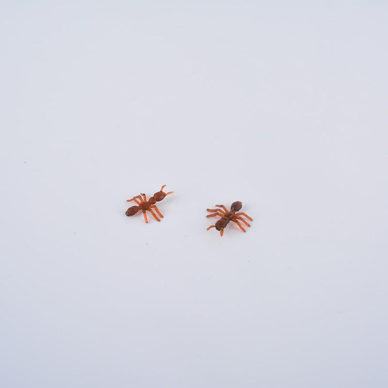 Wholesale of 1812 Cross-border prank props, including simulated flies and ants, novel and unique prank toys, and realistic cockroaches Specification image