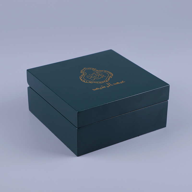 Factory direct sales, wholesale of small square gift boxes, high-end perfume, cosmetics and gift packaging boxes in stock Item Picture