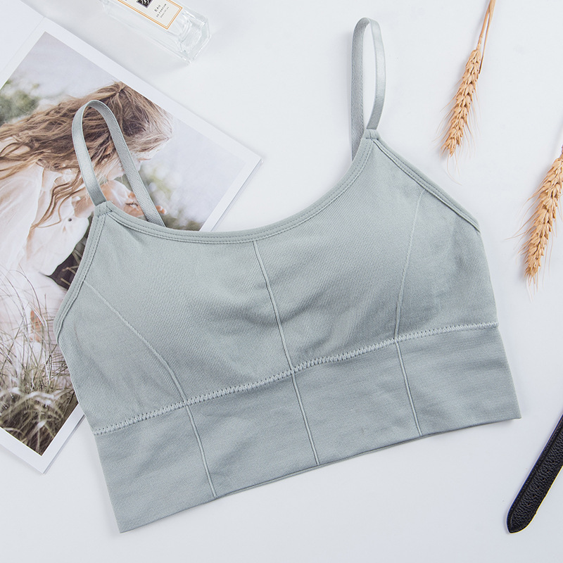 The new adjustable strappy bottom sports vest for girls is a backless and beautiful bra with a screw-around chest undefined