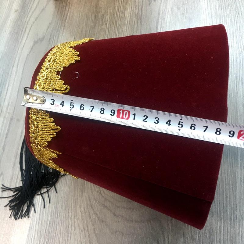 Custom-made hats with tassels, horse-riding hats for export to Turkey, various festival hats, and etiquette hats for foreign trade and export Application Scenario