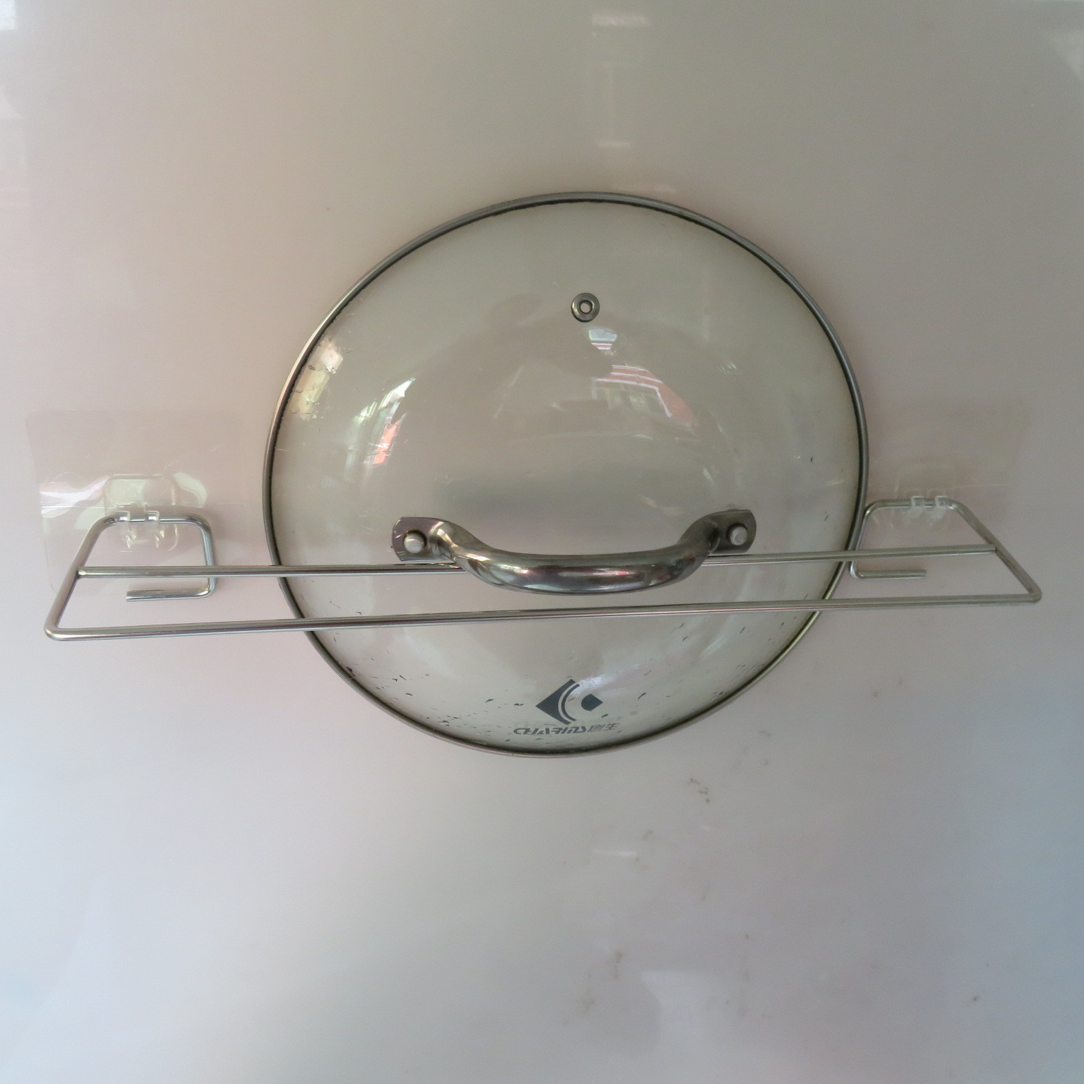 Powerful, seamless stainless steel double-pole towel rack, pot lid rack, nail-free bathroom towel hanger, and seamless storage rack for the bathroom full figure