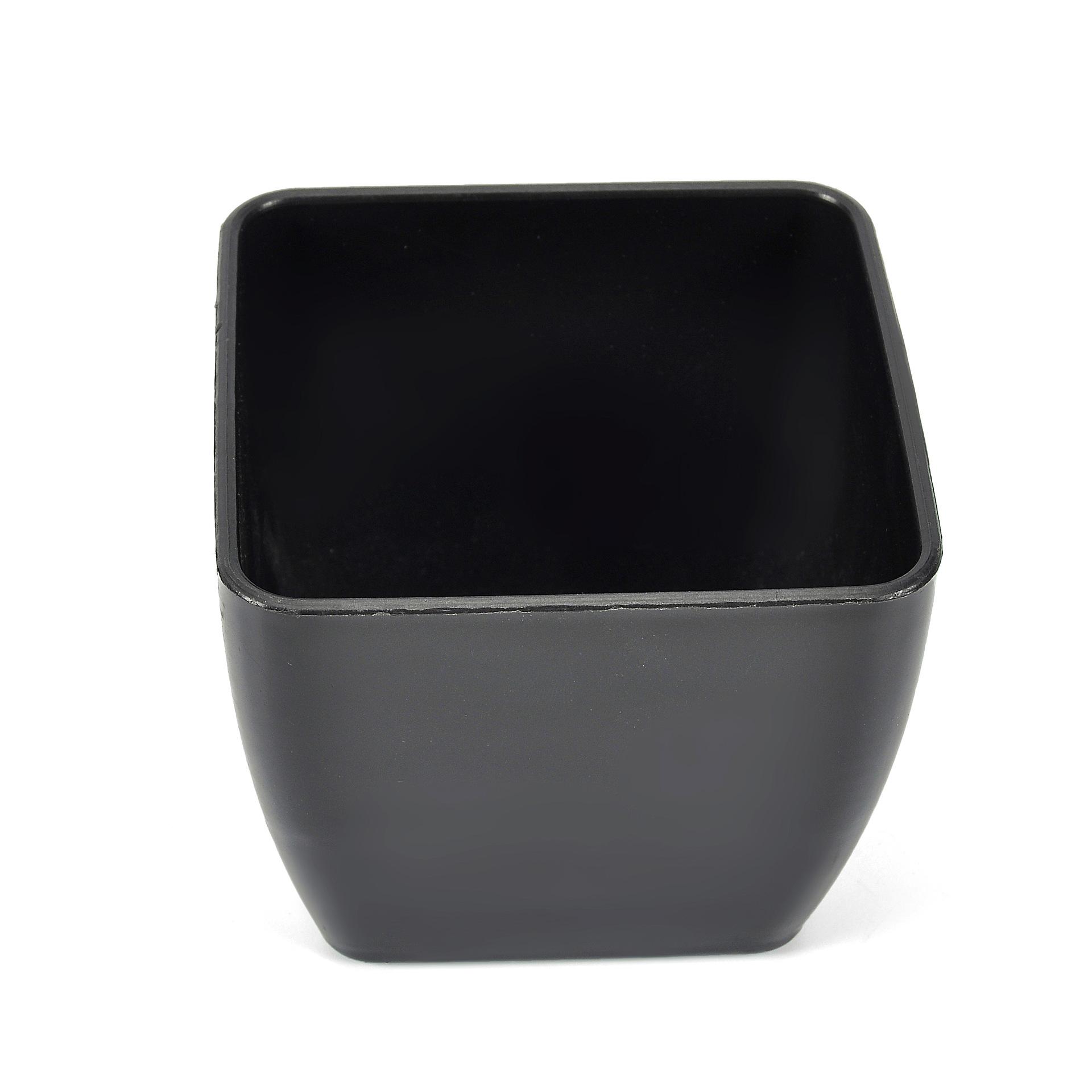 The manufacturer supplies artificial flower arrangements, square flower POTS, foam velvet flower POTS, artificial flower arrangements, flower vases and containers Application Scenario