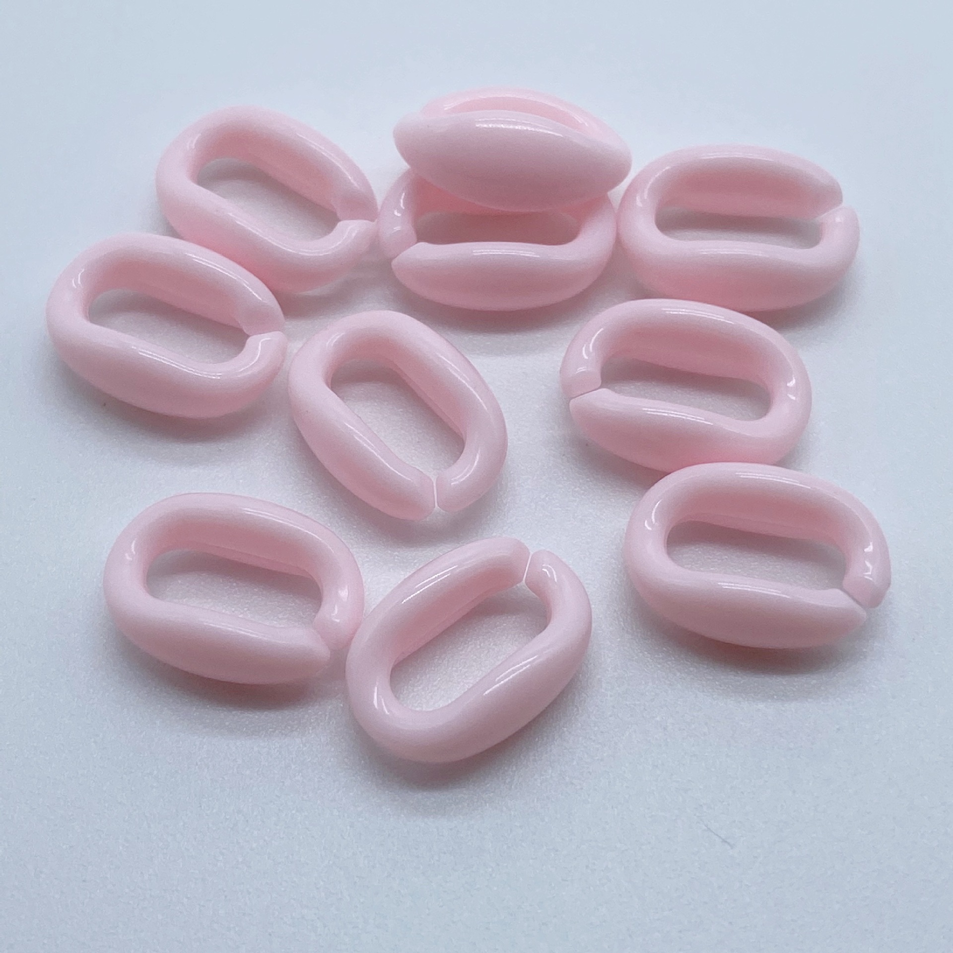 Factory direct sales of acrylic spring-colored chain buckles, versatile for making bag straps, diy for making headwear, hair strings and beads undefined