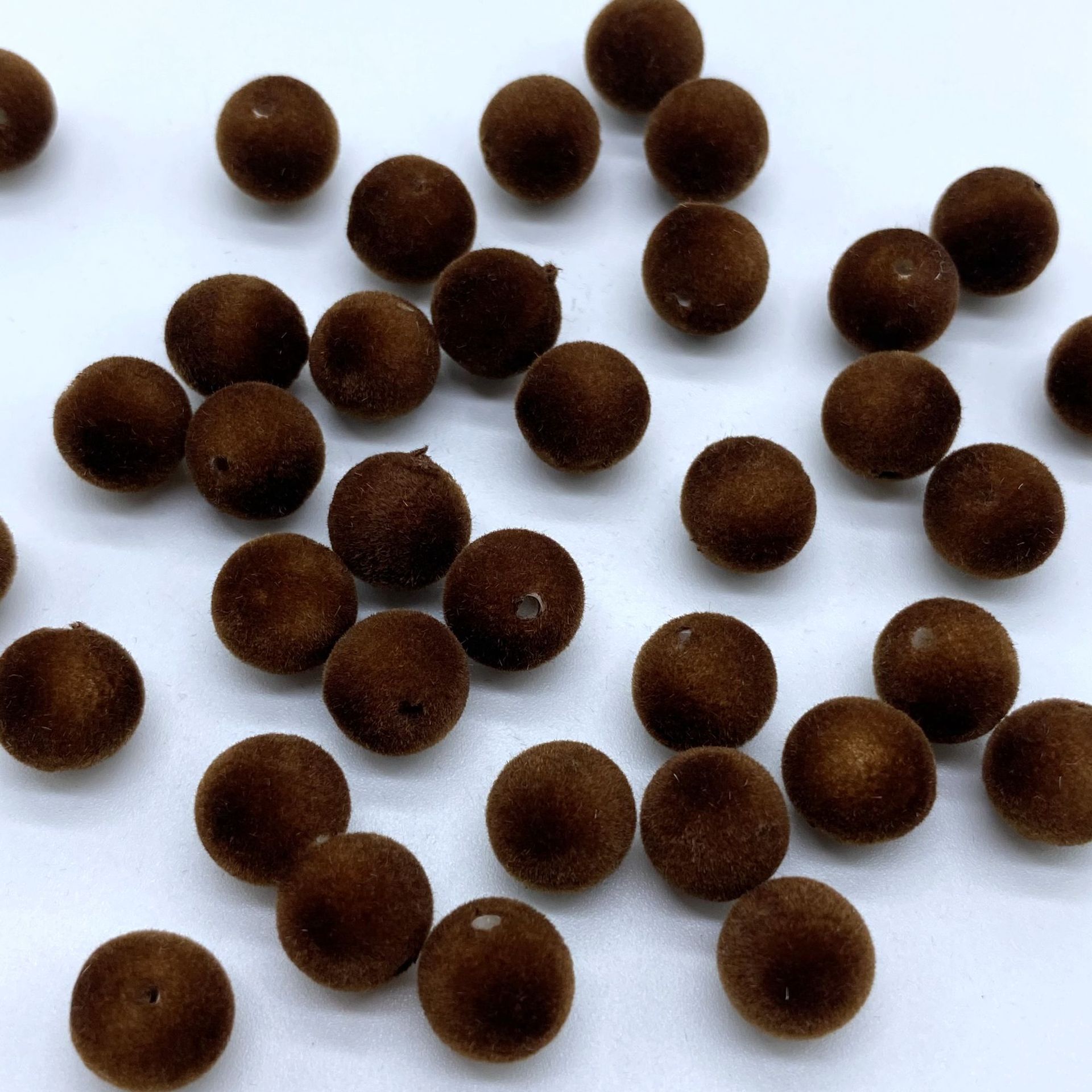 Factory direct sales of acrylic through-hole flocked round beads for diy matching and making earrings, bags, accessories and beading materials undefined