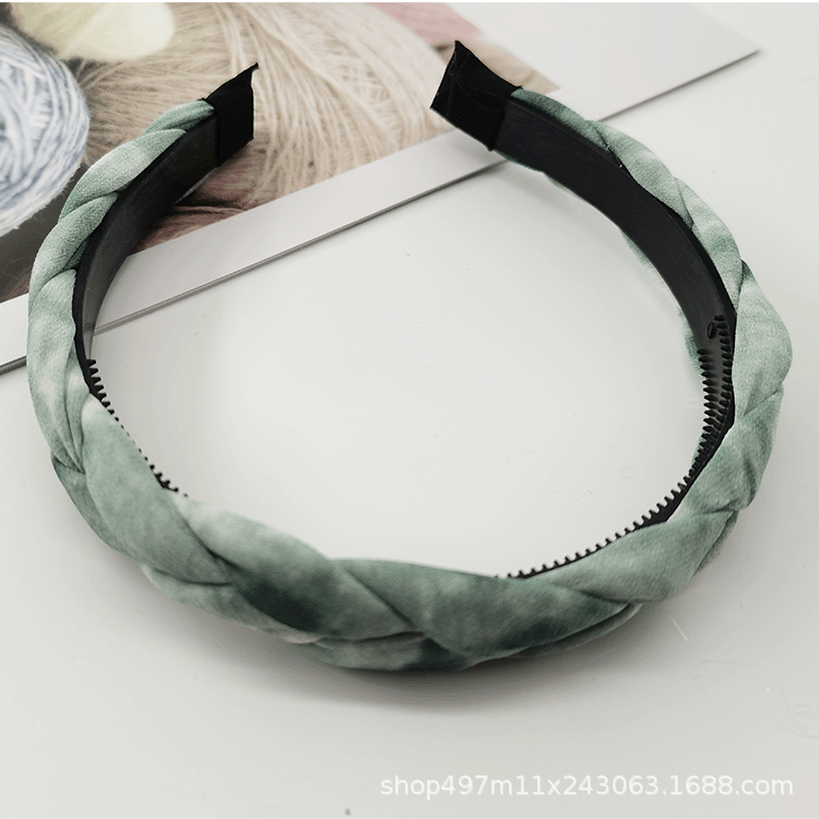 Braided Twist Braid Headband With Teeth Braid Head Buckle Korean Version Fashion Three Strands Braid Manufacturers Direct Supply Specification drawing