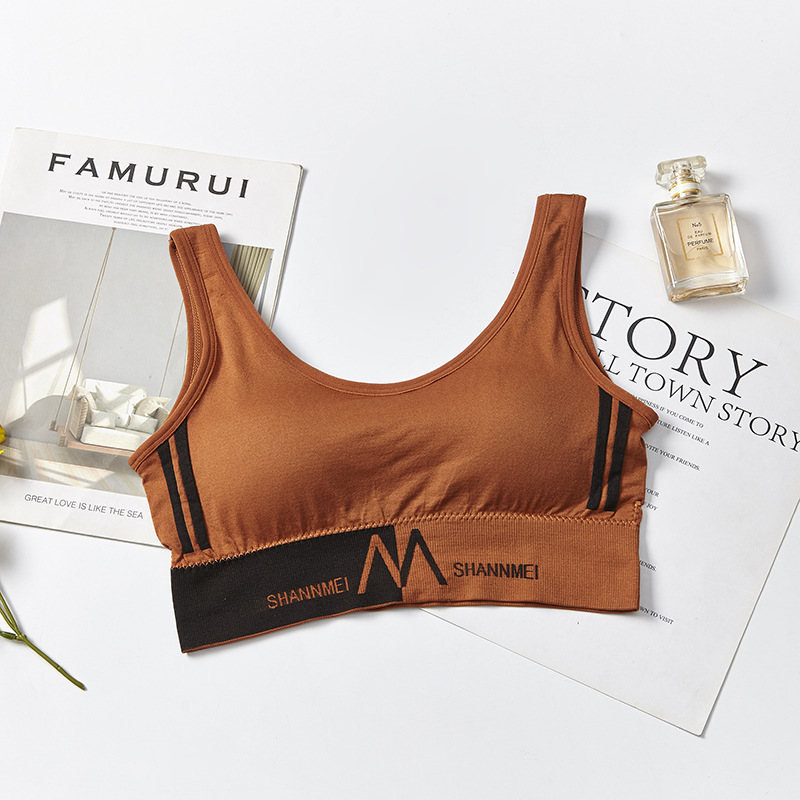 Large letter M halter top, wide shoulder strap, yoga exercise, no steel ring, beautiful back, wraps around the chest, gathers to prevent exposure, U-shaped bra undefined
