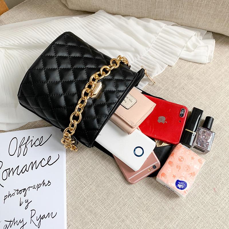 Factory direct sales of new fashionable bags, girls' student bags, women's handbags, high-end premium products, new quality street stall bags Specification image