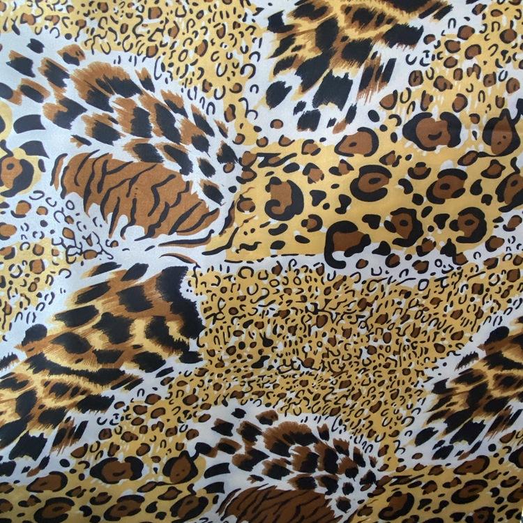 Wholesale of large quantities of packaging materials for bags, handbags, cosmetic bags, etc. printed with tiger patterns in the Setin printing series Application Scenario