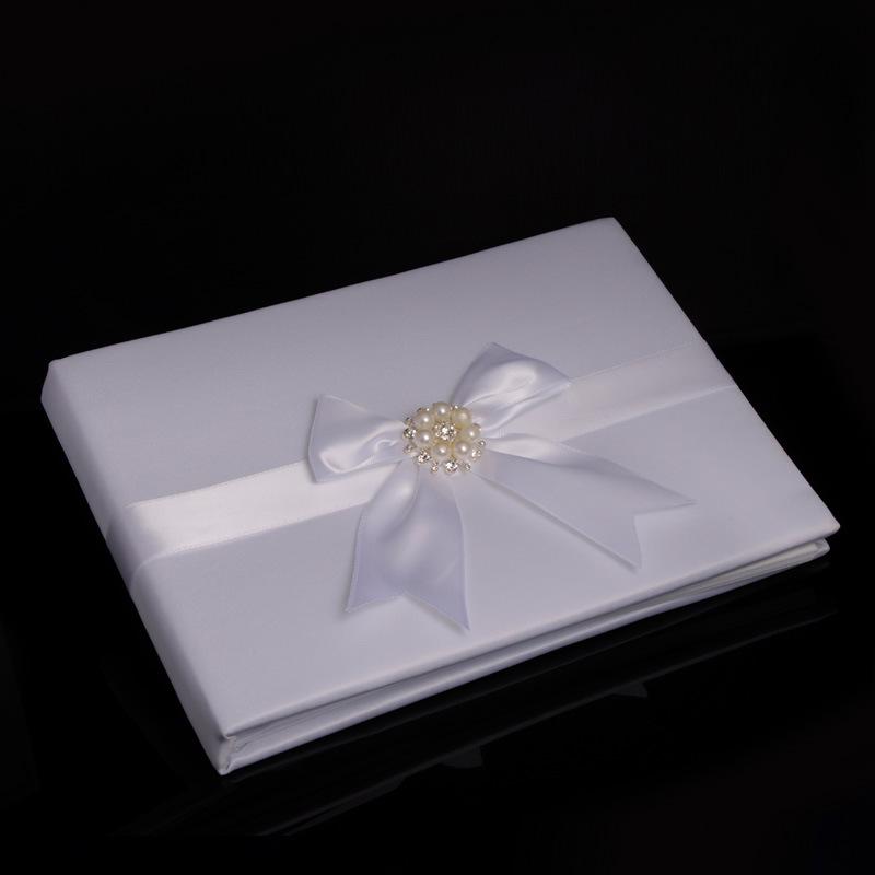 Wedding products: Western-style creative wedding flower basket rings, pillowcase set, sign-in book, sign-in pen, wine glass, knife and spatula, 6-piece set of wedding supplies undefined