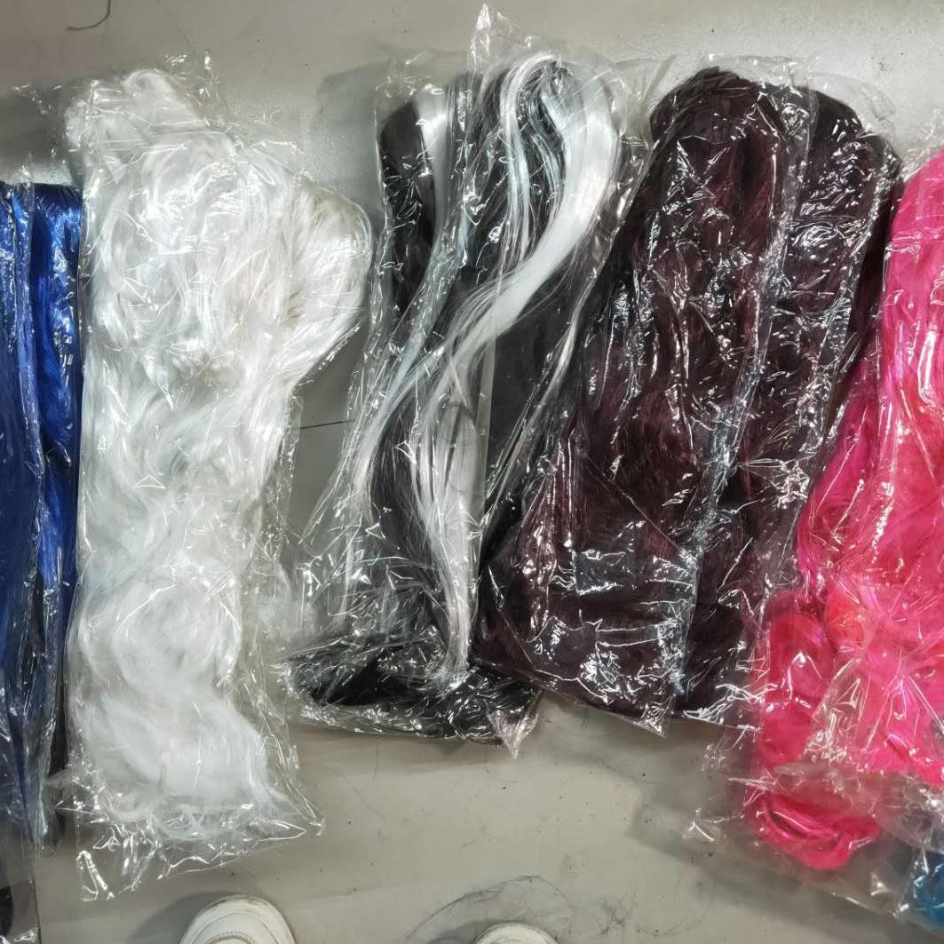 We have a wide range of low-priced wigs in stock for export, which are popular among Indian customers Item Picture