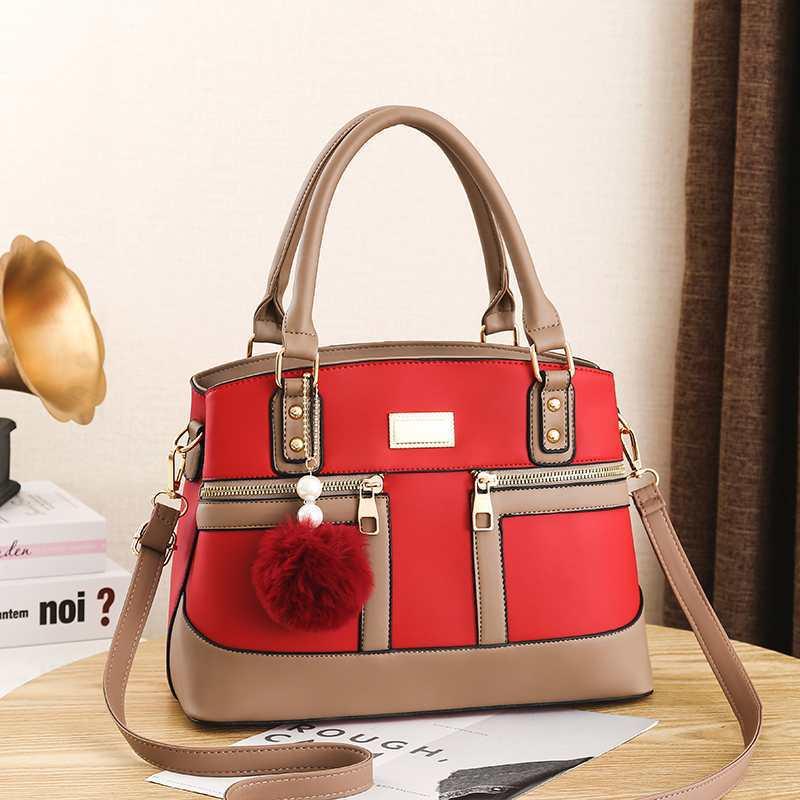Autumn's new trend: Instags-style women's crossbody bag with large capacity, fashionable and versatile, simple and in stock for wholesale Application Scenario