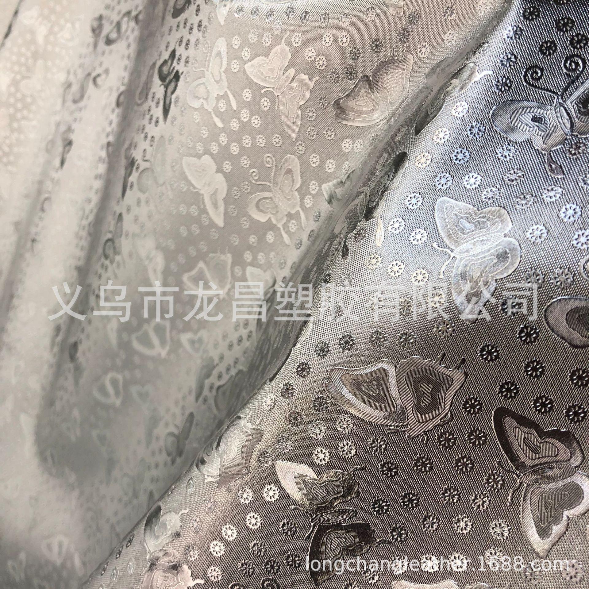 We are in stock of 0.6mm thick, 1.5-meter door width, and double-sided elastic semi-PU silver motorcycle and electric bike seat cover materials pic 4
