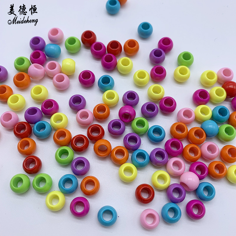 Factory direct sales of 8mm large-hole solid color round acrylic beads, diy handcrafted children's toy bracelets, versatile beads Application Scenario