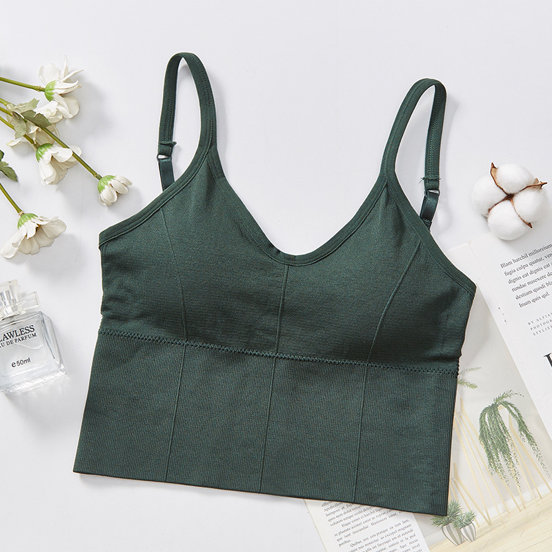 The same U-shaped beauty back-hugging, strapless and body-hugging yoga sports vest and women's halter bra as the Internet celebrity Kaka undefined