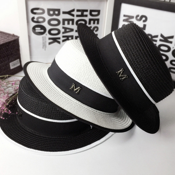 Fashionable M-label sun hats, straw hats, sun-protective hats, women's summer outings, sun hats, black British flat-topped top hats, a trend