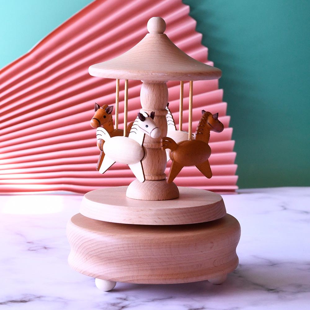 Simple modern Valentine's Day 520 classical Carousel music box gift engraved birthday cartoon wood crafts