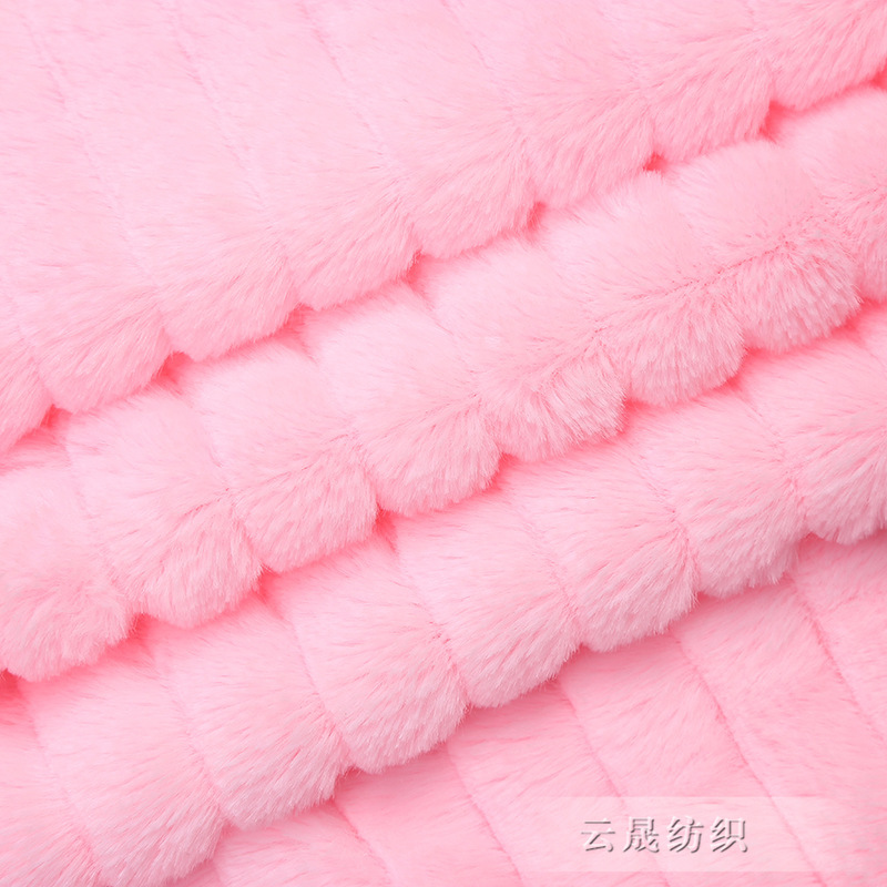Customized super soft all-polyester cut-pit plush fabric, single-sided cut-pit plush fabric, pp plush, PV plush home wear and home textile fabric Application Scenario